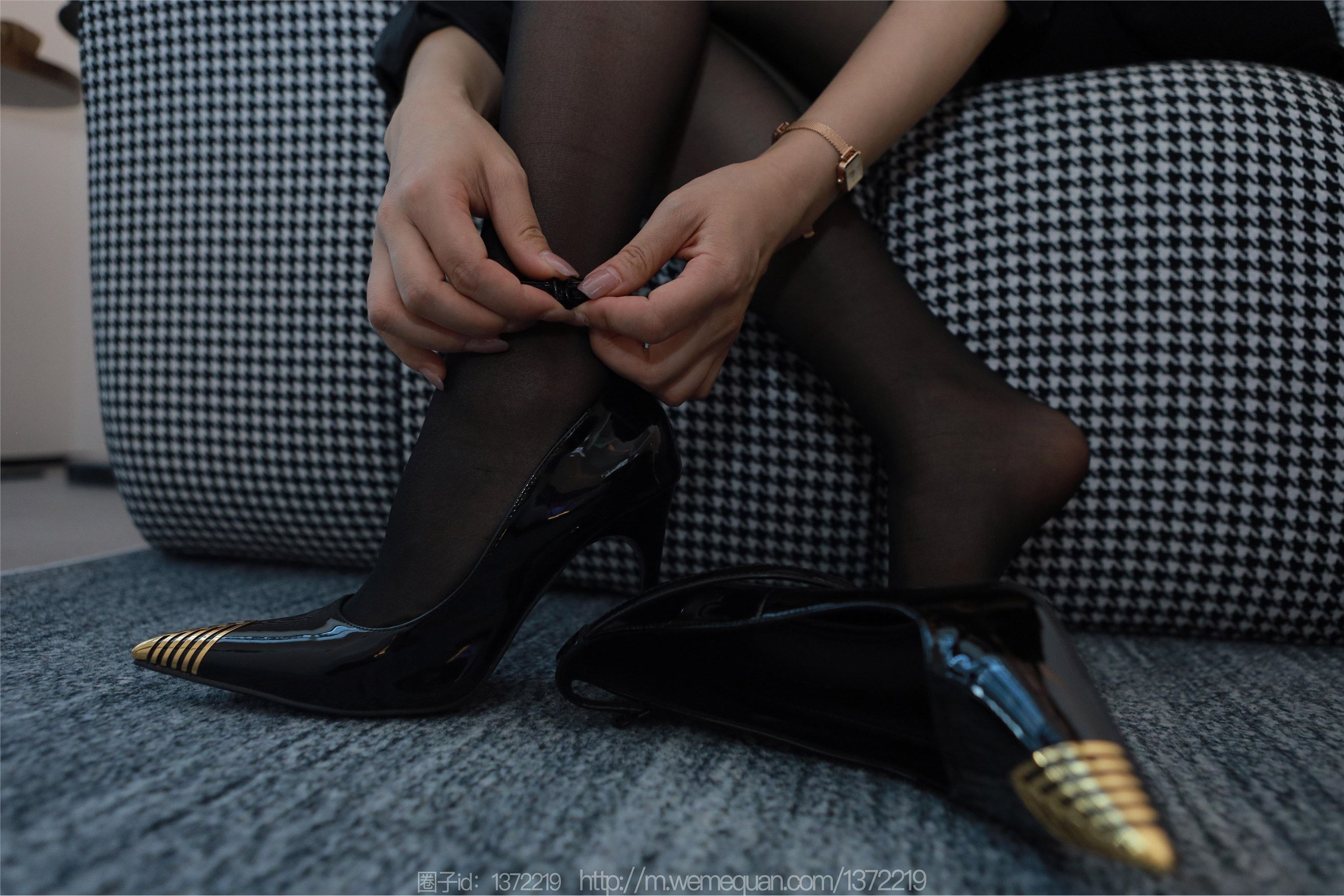 IESS异思趣向  2023.07.27 丝享家 1491 小婕《黑金高跟鞋》